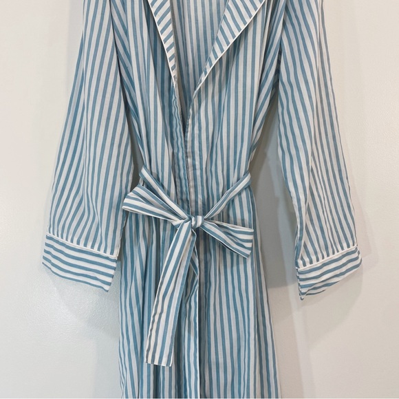 Vintage 90’s Blue and White Striped Dressing Robe - Picture 10 of 12